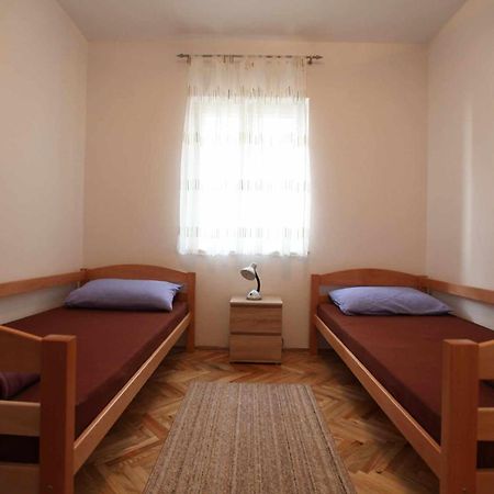 Apartmani Ivana โตรกีร์ ภายนอก รูปภาพ