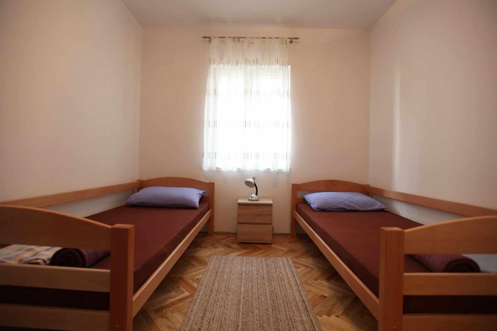 Apartmani Ivana โตรกีร์ ภายนอก รูปภาพ
